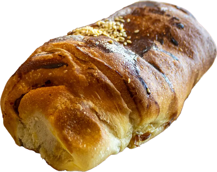 Filled pastry roll